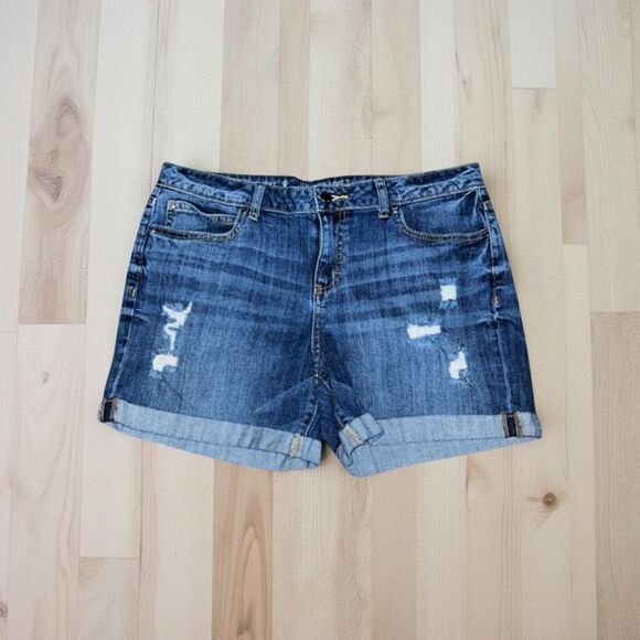 JLo (Jennifer Lopez) Mid Rise Denim Roll Cuff Shorts Size 38” #121 - Picture 1 of 5